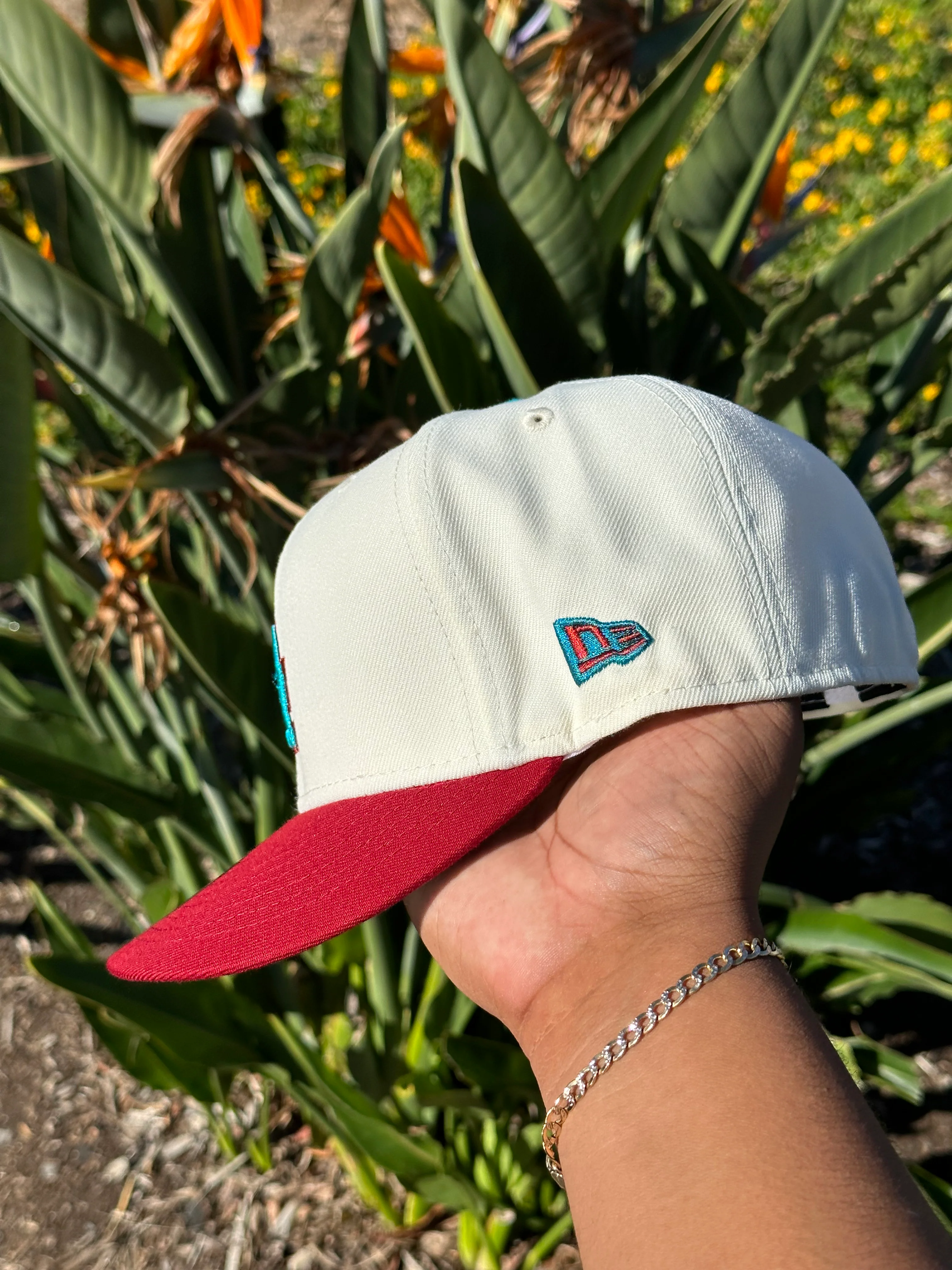 NEW ERA EXCLUSIVE 59FIFTY CHROME WHITE/BURGUNDY LOS ANGELES DODGERS W/ 100TH ANNIVERSARY PATCH - Image 5